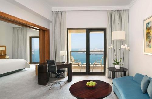 Dubai Marina Hotel | Mövenpick Hotel Jumeirah Beach