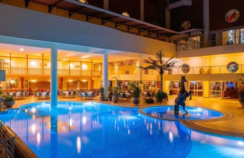 Nairobi Hotel | Mövenpick Hotel & Residences Nairobi