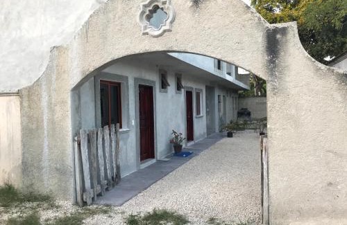 Bacalar Apartment | M&E
