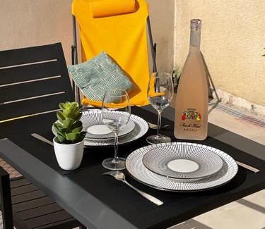 Carcassonne Apartment | Ma pierre à l'édifice, Face à la Cité vue sublime, studio avec terrasse