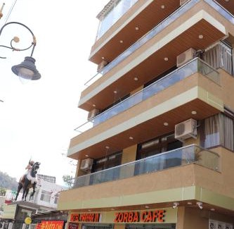 Rishikesh Hotel | Maayaa inn by Ganges