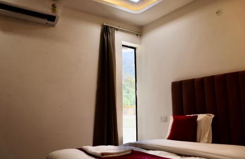 Rishikesh Hotel | Maayaa inn by Ganges