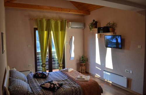 Fuzine Apartment | Madora - Studio Apartman for Two in Fužine, near the Lake