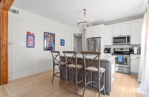 Uptown Historic District Apartment | Magazine Street Gem: Private 3BR, 2BA home with pool, porch, deck, and a tranquil backyard escape
