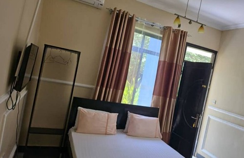 Kunduchi Bed & Breakfast | Maggie Resthouse