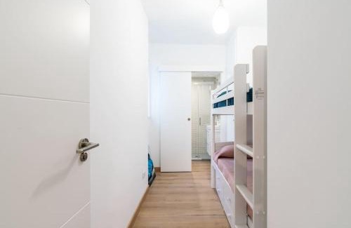 Los Remedios Apartment | Magnífico Ático en frente de la Feria