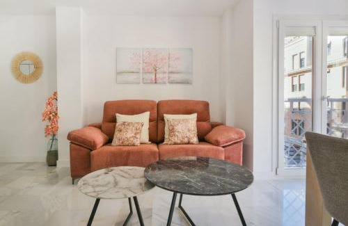 Perchel Sur Apartment | Magnificent- 2Bd 2Bth- City Center