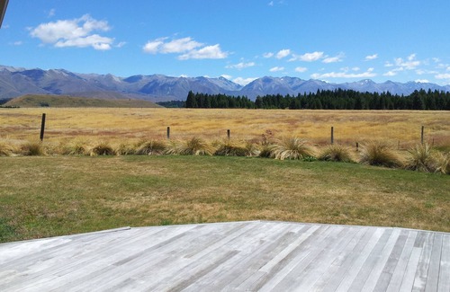 Twizel House | Magnificent Ostler