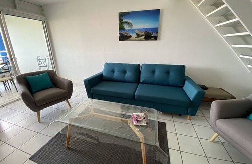 Tartane Apartment | Magnificent T3 Duplex apartment with 180° sea view