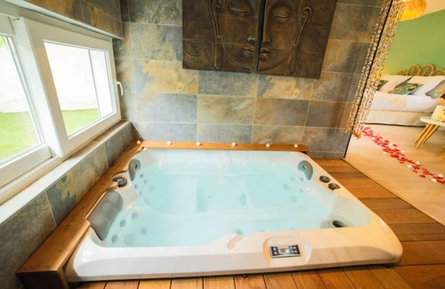 Les Baumettes Apartment | Magnifique Maison O Balinais spa Piscine Privative