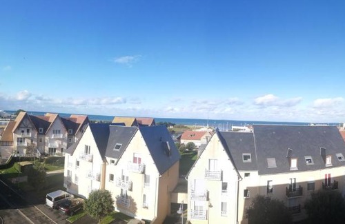 Courseulles-sur-Mer Apartment | MAGNIFIQUE VUE MER - F2 Moderne et Lumineux - Parking