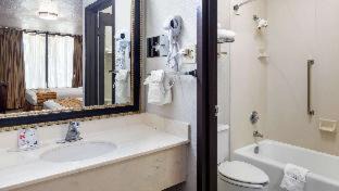Tyler Hotel | Magnuson Grand Hotel and Conference Center Tyler