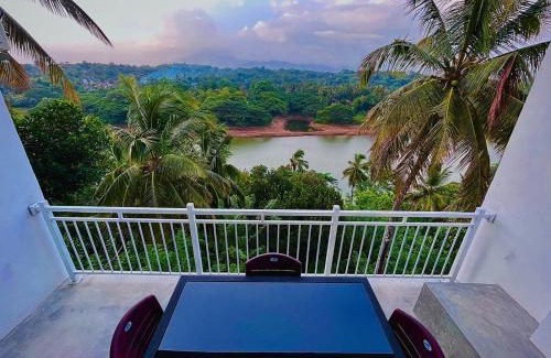 Gurudeniya Hotel | Mahaweli View Inn