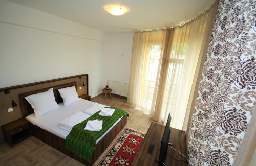 Eselnita House | Mai Danube