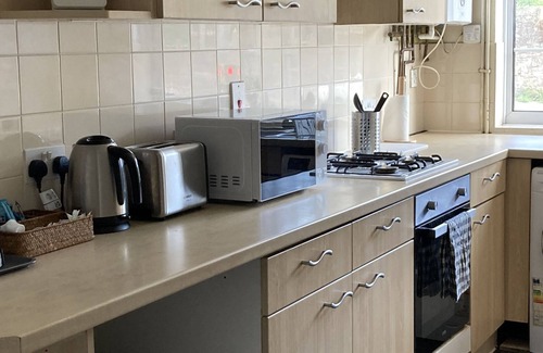 Maidstone House | Maidstone Spacious 3 Bedroom House