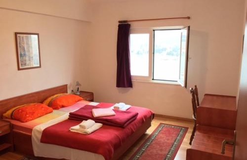 Gruz House | Main Bus Terminal Rooms