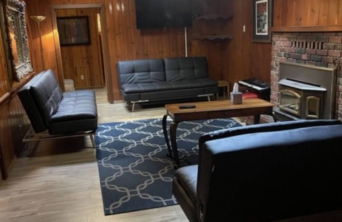Boulder Creek Cabin | Main House - Masoods Lodge