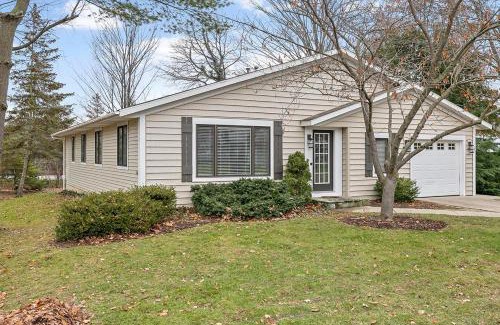 Saugatuck House | Main Stay Cottage