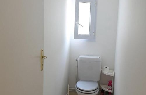 Ars-en-Re House | Maison à Ars-en-Ré près du port, terrasse ombragée, WiFi, ménage inclus - FR-1-434-8
