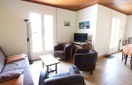 Saint-Pierre-d'Oleron House | Maison 5p pour 10, proche plage, pinède ombragée, animaux admis, Saint-Pierre-d'Oléron - FR-1-246A-88