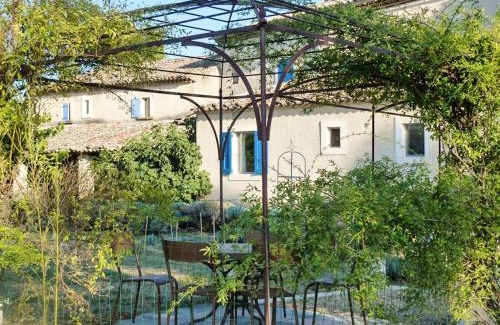 Oppede House | Maison charmante à Oppède avec vue sur la montagne