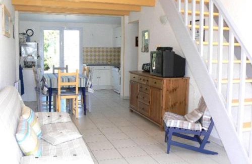 La Couarde-sur-Mer House | Maison Décorée avec Jardin, Près des Plages de La Couarde, 6 Pers. - FR-1-258-7