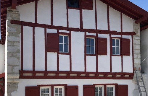 Lahonce House | Maison de Caractère, vue Panoramique Avec Piscine
