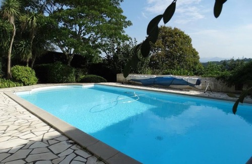 Lahonce House | Maison de Caractère, vue Panoramique Avec Piscine