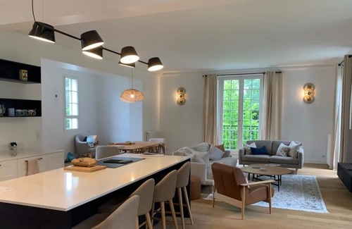 Le Vesinet House | Maison Emilie - Les Demoiselles à Versailles