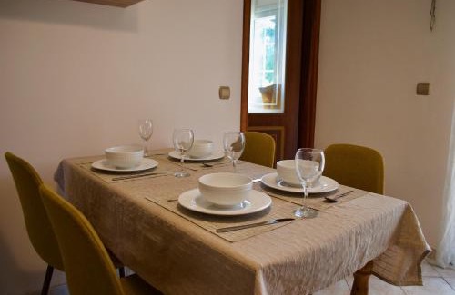 Sinarades House | Maison Euphoria
