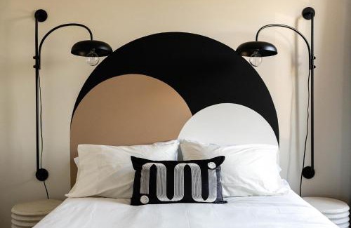 Old Montreal Apartment | Maison Place Royale by Luxury In Transit