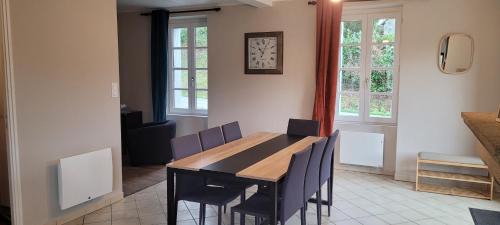 Martigne-Ferchaud House | Maison proche étang et circuit vélo