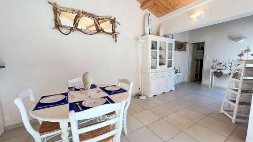 La Flotte Villa | Maison récente, à proximité du port de La Flotte