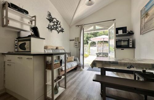 Les Mathes House | Maison rénovée pour 4 pers, proche plage/la mer, WIFI, BBQ, parking, calme près pistes cyclables - FR-1-705-18