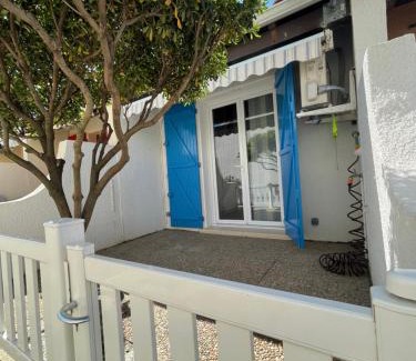 Leucate House | Maisonnette climatisée dans résidence naturiste