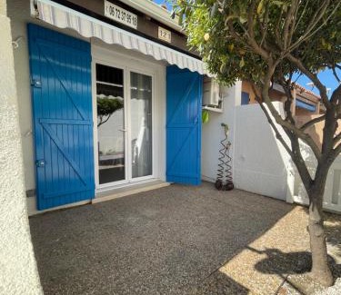 Leucate House | Maisonnette climatisée dans résidence naturiste