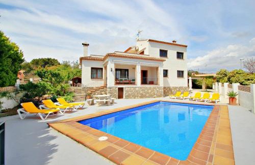 Calpe Villa | Maite - spacious villa with views and private pool in Calpe