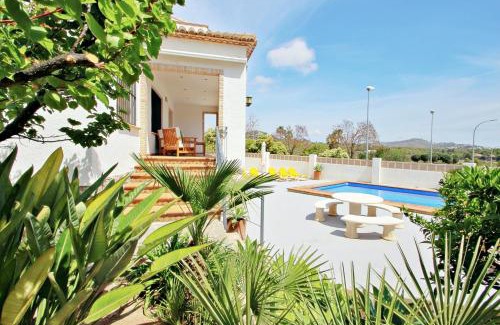 Calpe Villa | Maite - spacious villa with views and private pool in Calpe