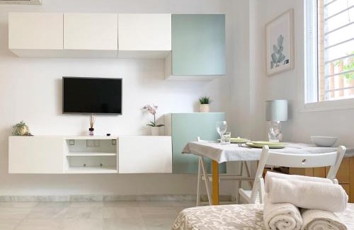 Malaga-Este Apartment | MalagadeVacaciones - Suite Chamizo