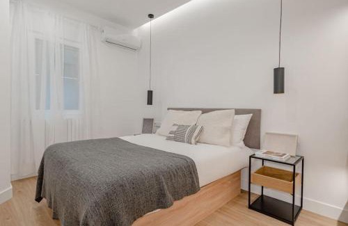 Malasana Apartment | Malasaña XI 3BR 3BH