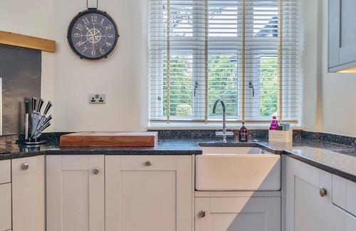 Westleigh House | MALLACLEAVE HOUSE, pet friendly, luxury holiday cottage in Bideford
