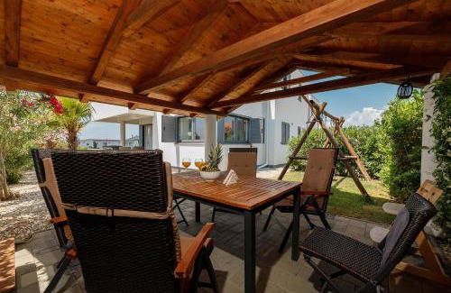 Privlaka Apartment | MALO Ferienvilla Privlaka, Pool, Boje, WI-FI, Wallbox