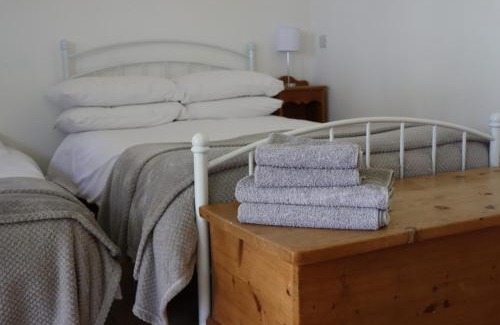 Forsbrook House | Malthouse Farm Cottage Studio