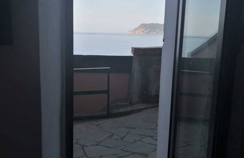 Masero House | Manaview- Pepita, modern apartment with frontal sea view.
