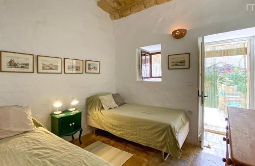 Zebbug House | Mandy - A quaint farmhouse in Gozo