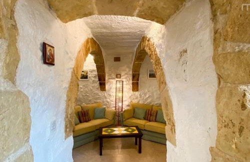 Zebbug House | Mandy - A quaint farmhouse in Gozo