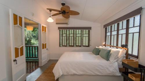 Nelly Bay House | Mango Treehouse, Mango Parkway, Nelly Bay