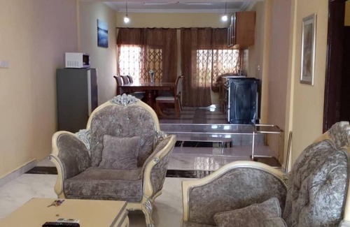 Mankessim House | Mankessim-5Bedroom-4Bathroom-6Beds-Parking