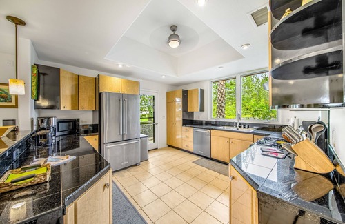 Kailua-Kona House | Manta Ray Manor - Oceanfront Gated Community, short walk to beach and town.
