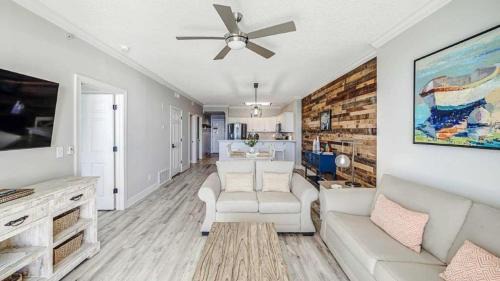 West Panama City Beach House | Manta Ray Villa by AvantStay Gulf Front 2 Pools